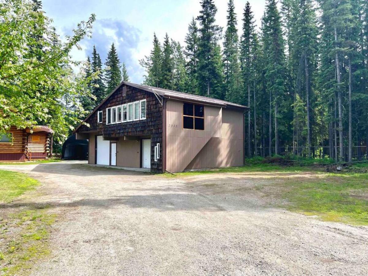 The Airport Chalet Fairbanks Exterior photo